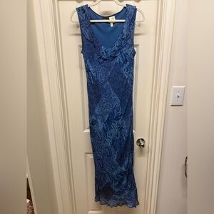 Sleeveless Blue Paisley Ruffle V-Neck Maxi Dress